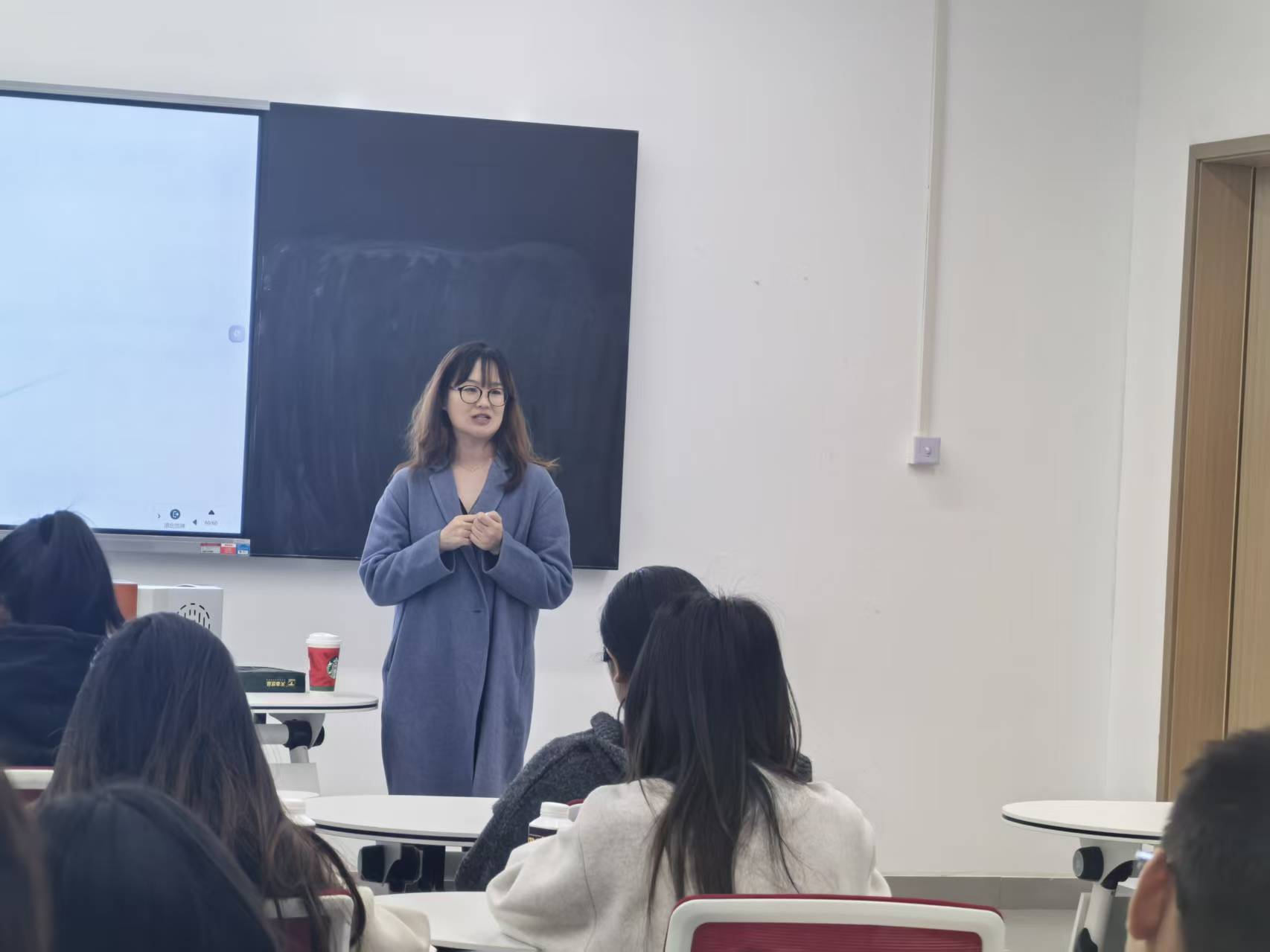 人力资源总监解读独角兽企业用人规格 赋能商科学生学业规划